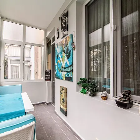 Cozy Flat Near Various Popular Attractions In Moda