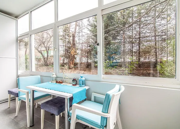 Cozy Flat Near Various Popular Attractions In Moda Daire *